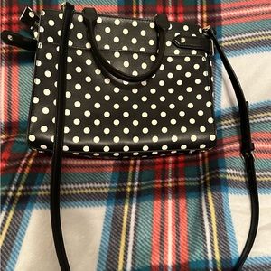 Kate Spade, polka dot! My favorite! Great condition!